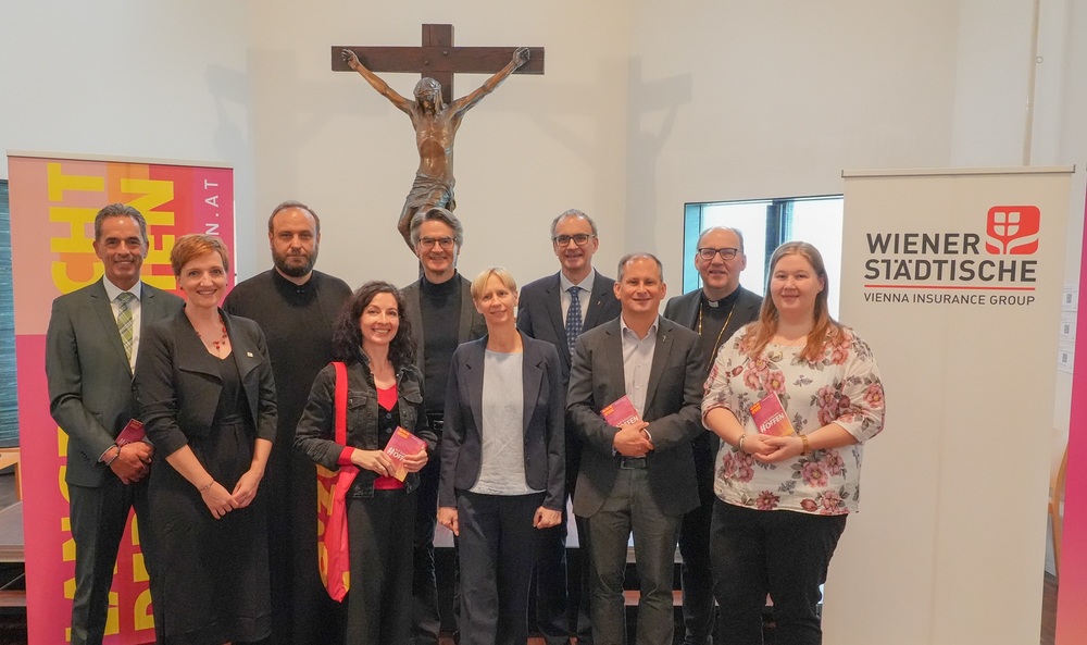 Tirol: 'Lange Nacht der Kirchen' im Zeichen christlicher Hoffnung / Arno Cincelli/Diözese Innsbruck Tirol: 'Lange Nacht der Kirchen' im Zeichen christlicher Hoffnung